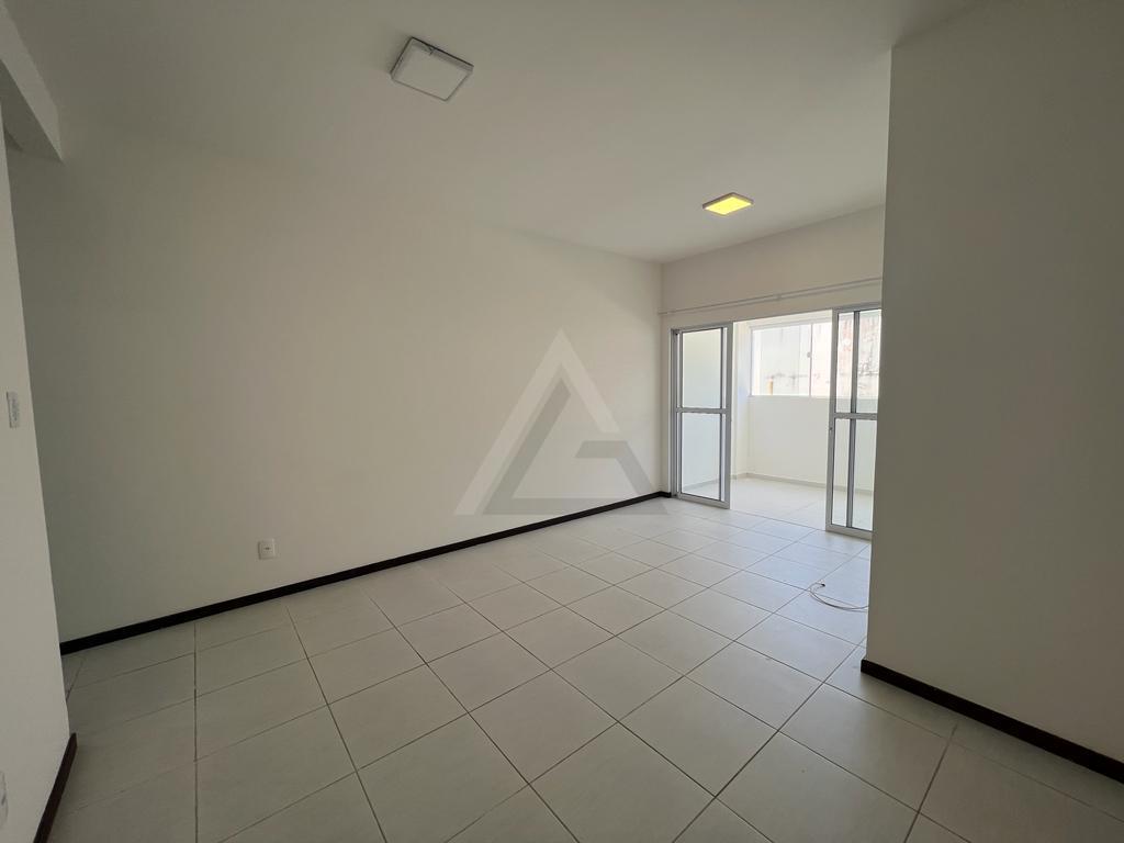 Apartamento à venda com 2 quartos, 69m² - Foto 7