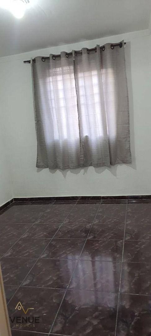 Apartamento à venda com 2 quartos, 40m² - Foto 14