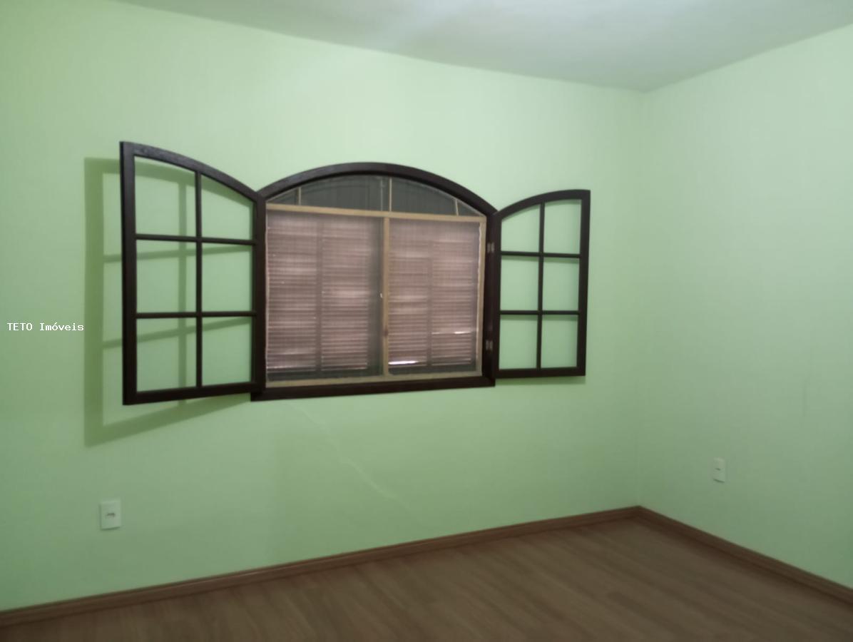 Casa para alugar com 3 quartos, 300m² - Foto 20