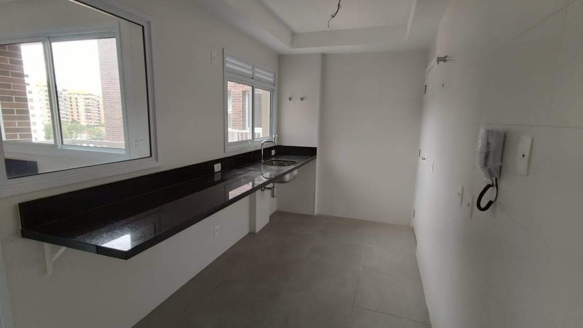 Apartamento à venda com 3 quartos, 230m² - Foto 3