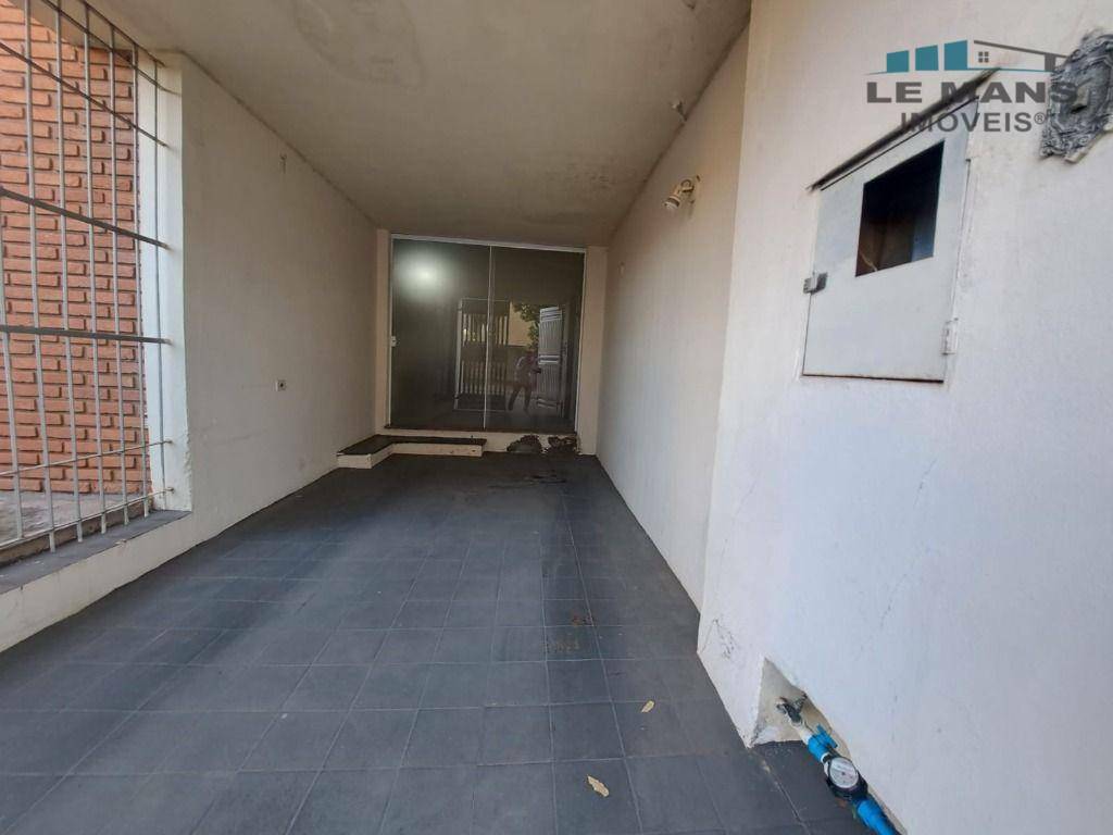 Casa à venda com 3 quartos, 99m² - Foto 2