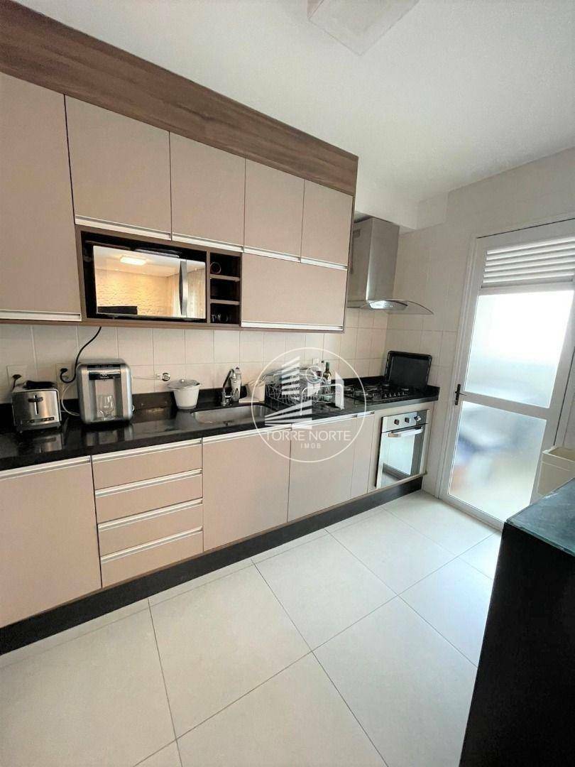 Apartamento à venda com 3 quartos, 97m² - Foto 31