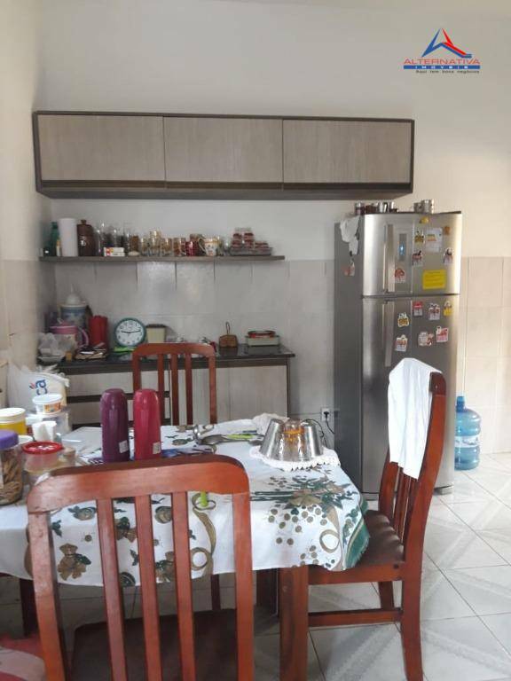 Casa à venda com 3 quartos, 450m² - Foto 18