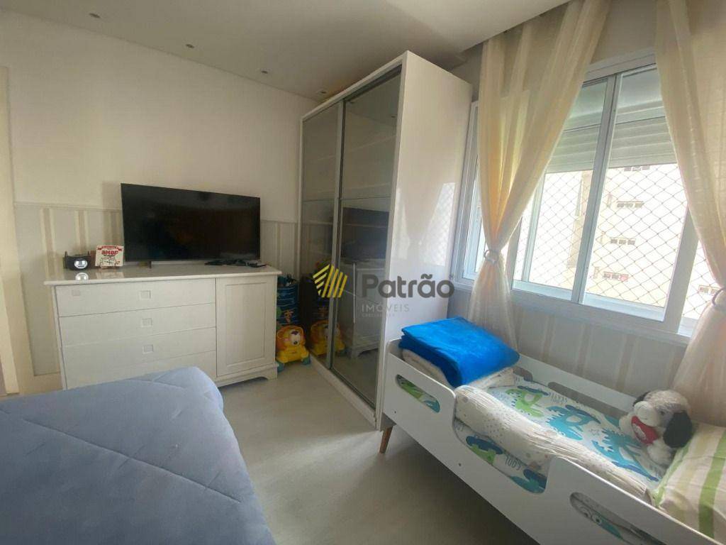 Apartamento à venda com 3 quartos, 156m² - Foto 11