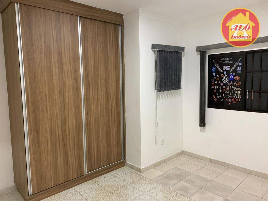 Casa à venda com 4 quartos, 200m² - Foto 17