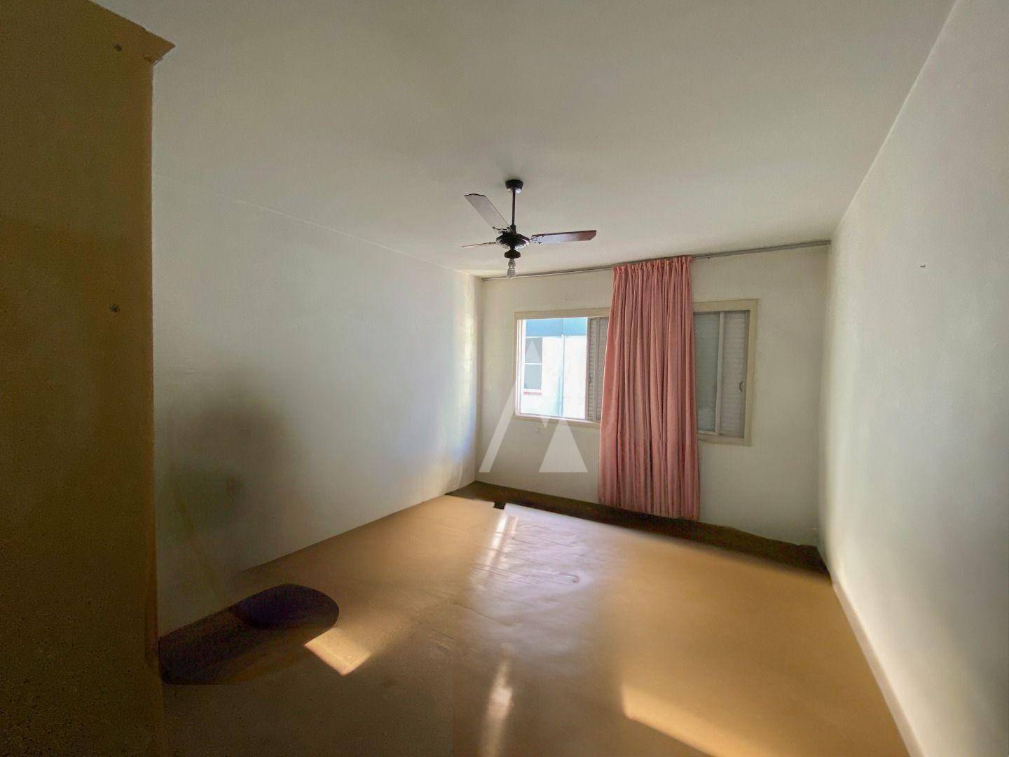 Apartamento para alugar com 3 quartos, 137m² - Foto 3