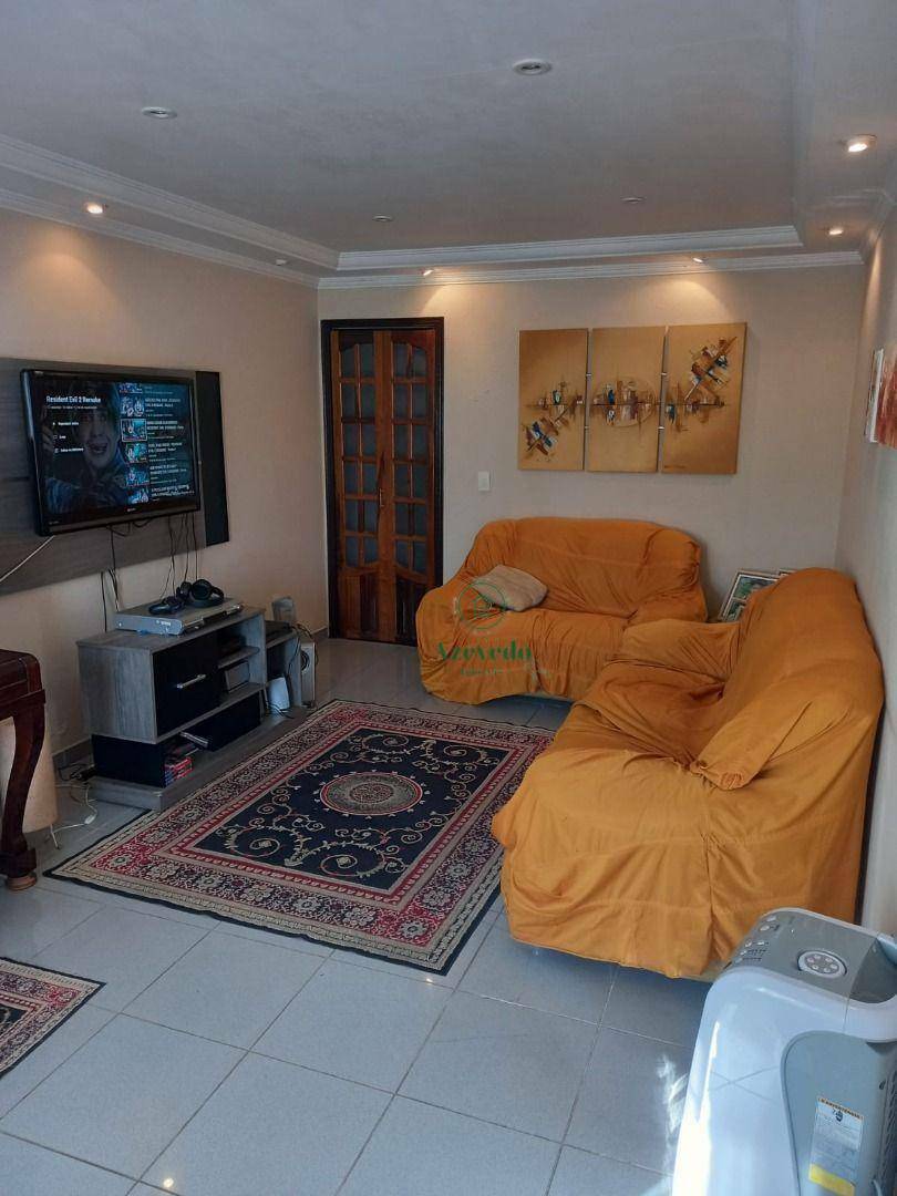 Sobrado à venda com 3 quartos, 200m² - Foto 2