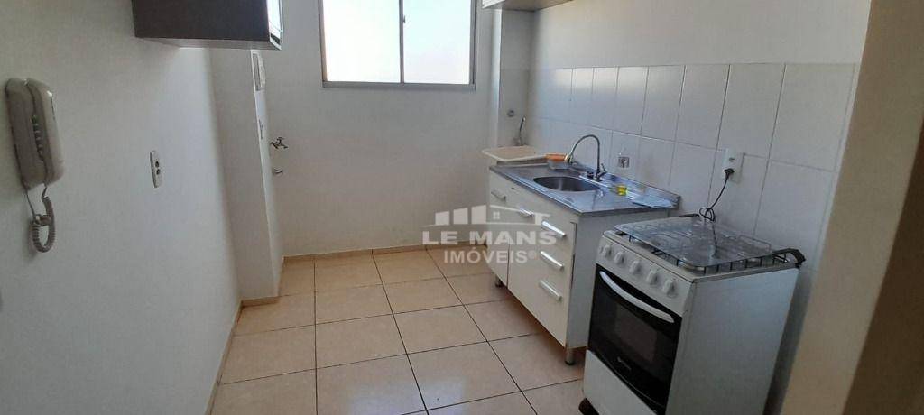 Apartamento para alugar com 2 quartos, 46m² - Foto 6