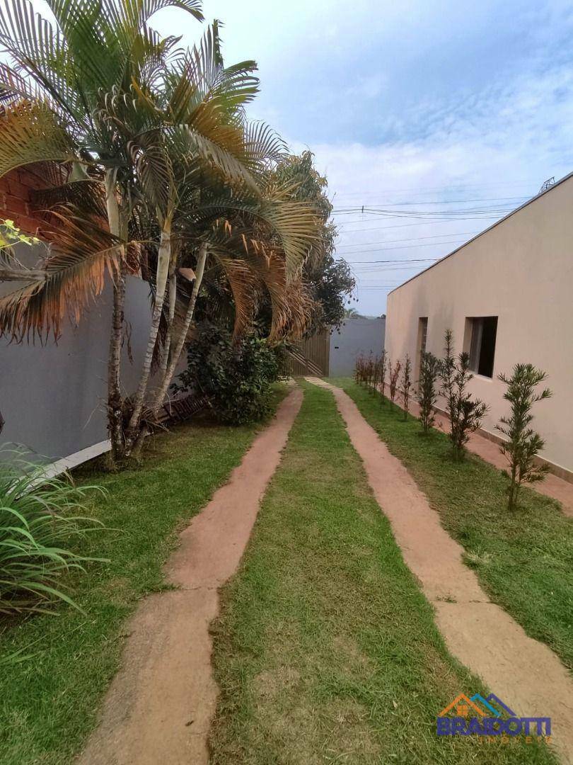 Chácara à venda com 3 quartos, 250m² - Foto 16