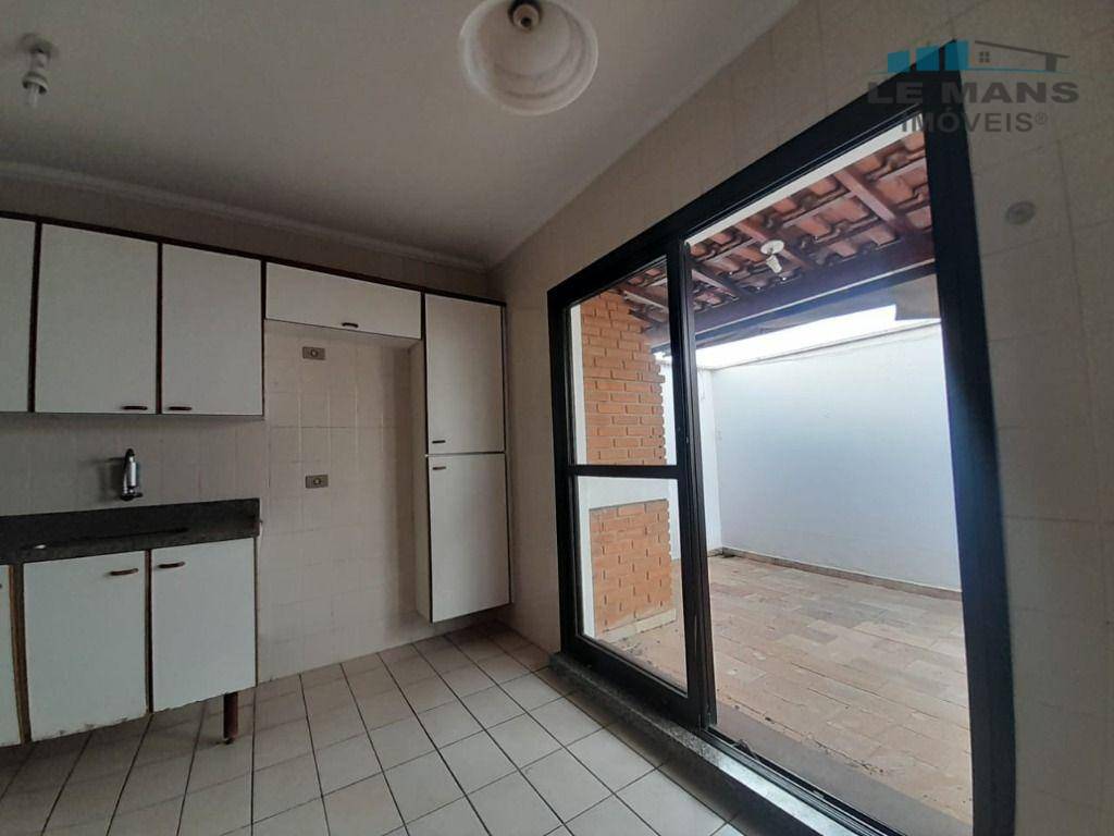 Apartamento à venda com 3 quartos, 196m² - Foto 12