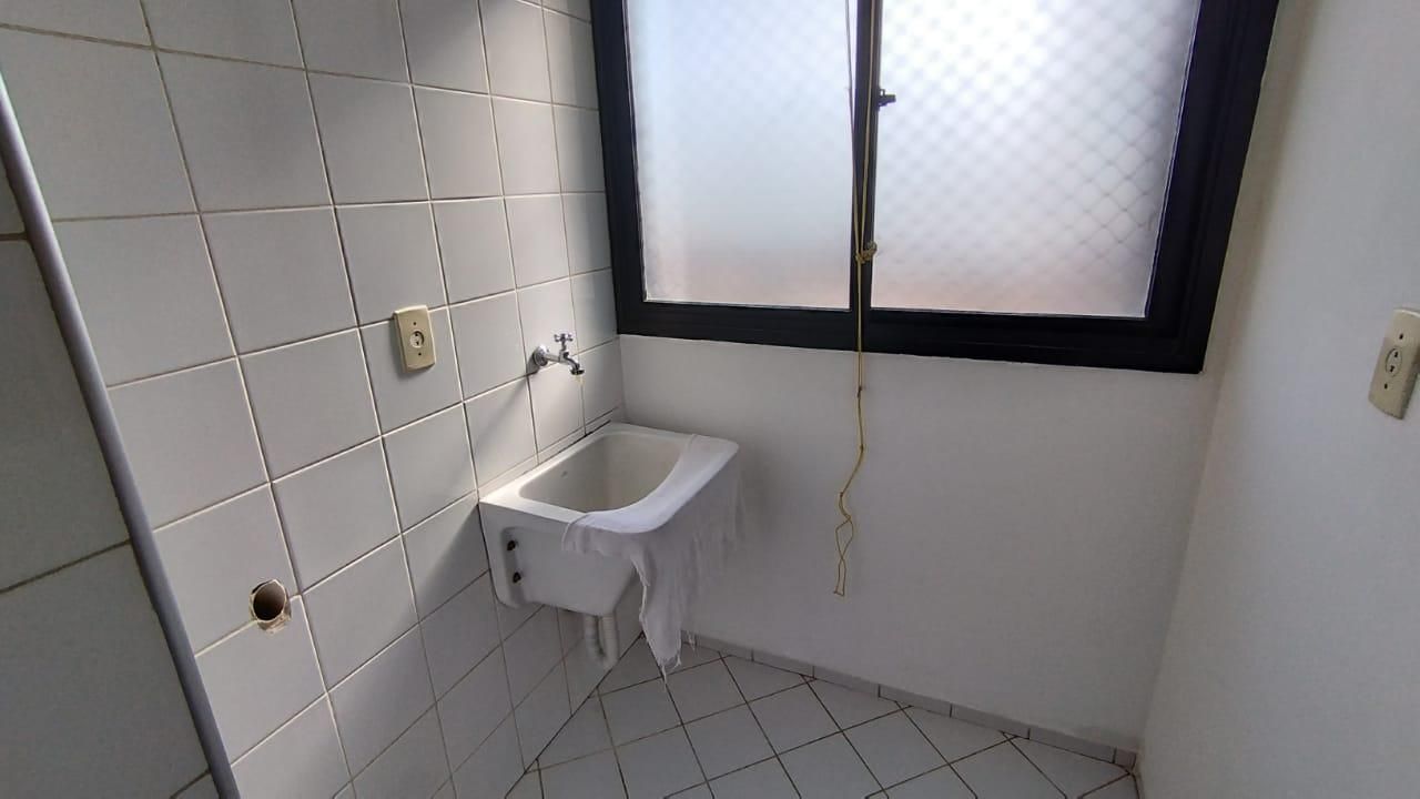 Apartamento à venda com 3 quartos, 60m² - Foto 22