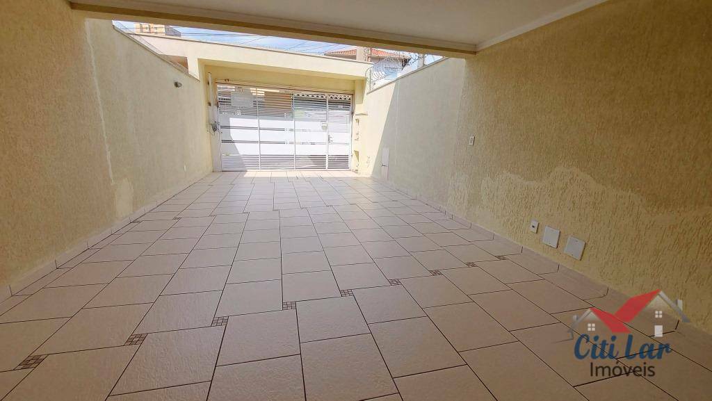 Sobrado à venda com 3 quartos, 170m² - Foto 2