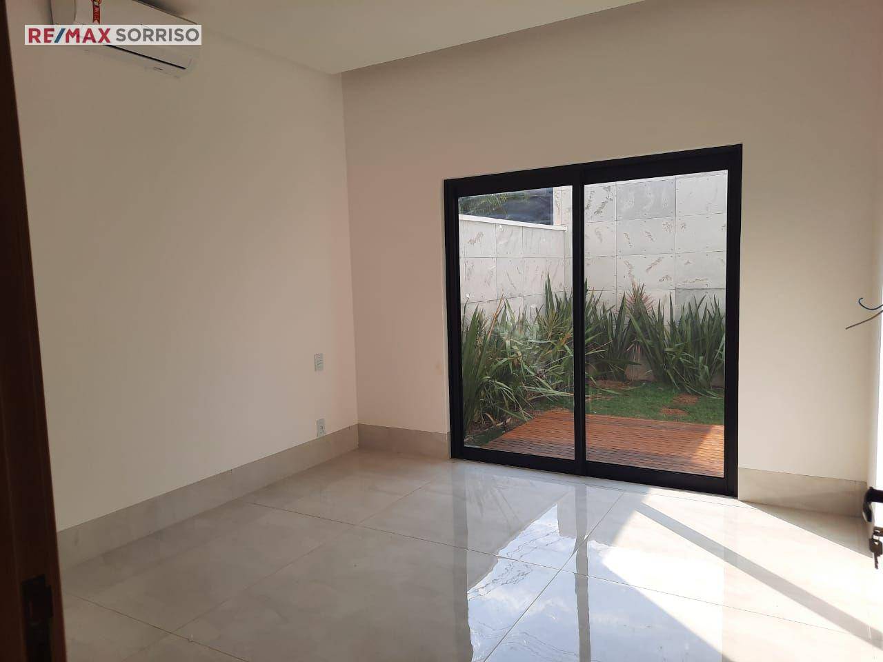 Casa de Condomínio à venda com 4 quartos, 263m² - Foto 13