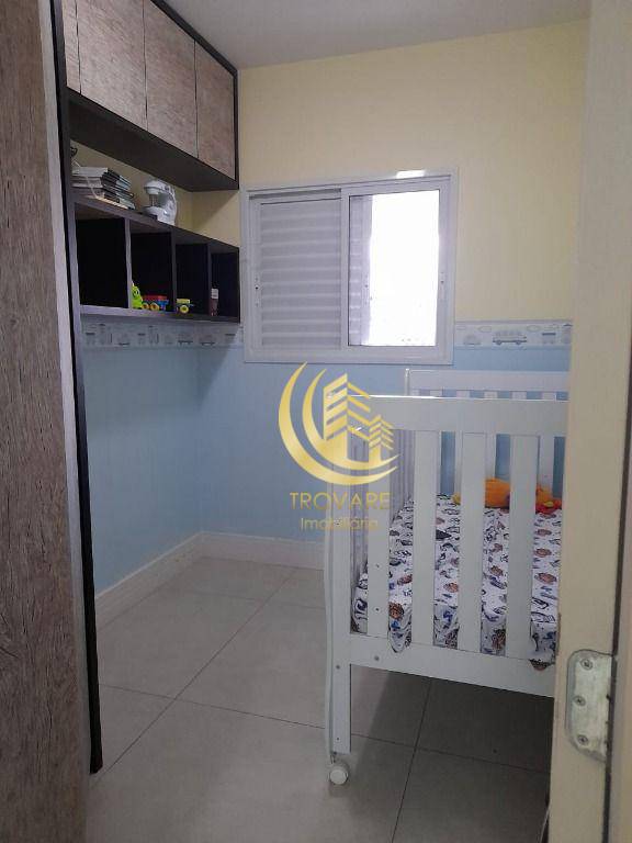 Apartamento à venda com 3 quartos, 82m² - Foto 2