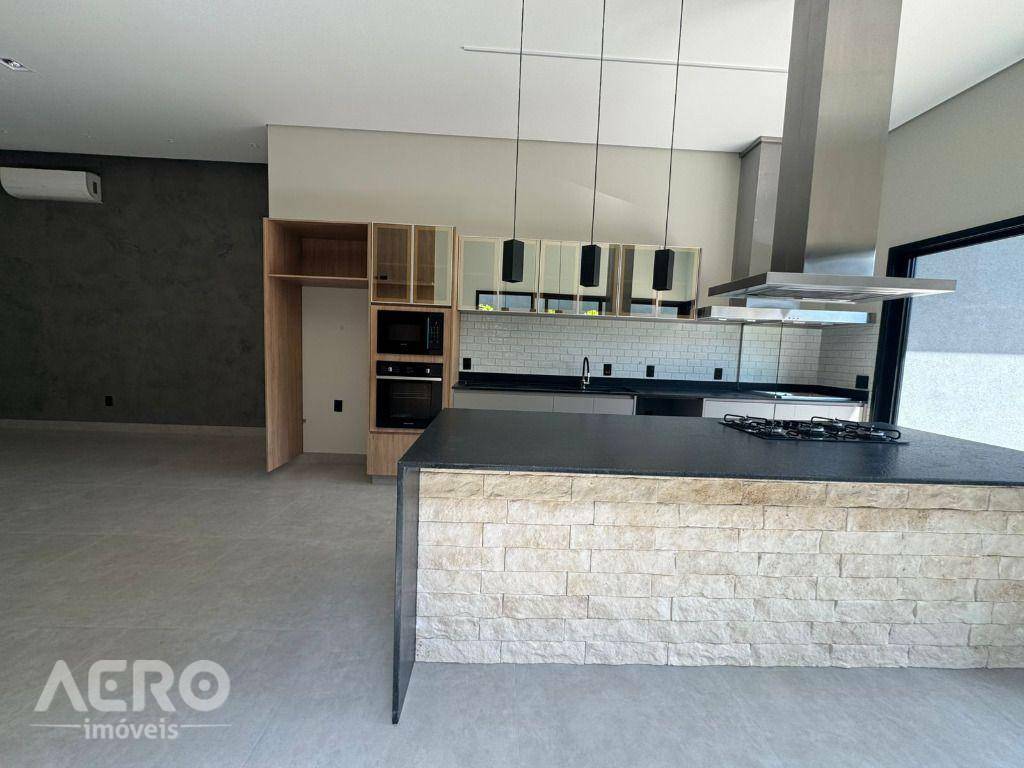 Casa de Condomínio à venda com 4 quartos, 220m² - Foto 13