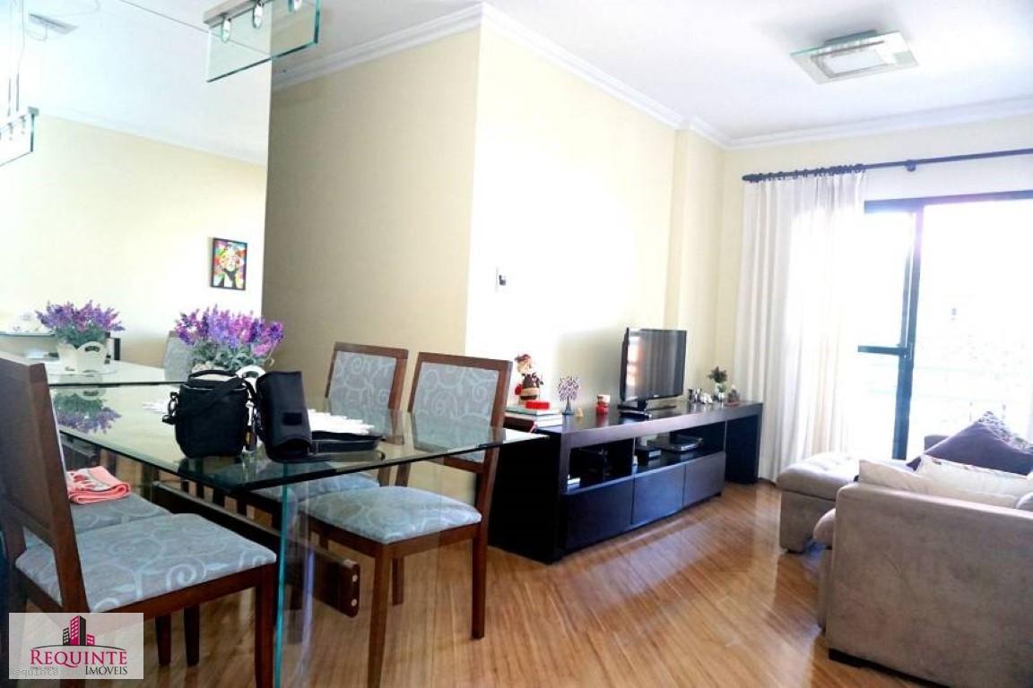 Apartamento à venda com 2 quartos, 68m² - Foto 21