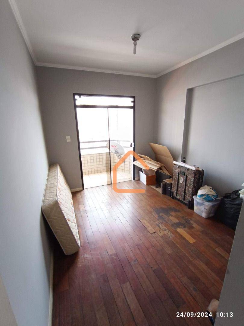 Apartamento à venda com 3 quartos, 125m² - Foto 13