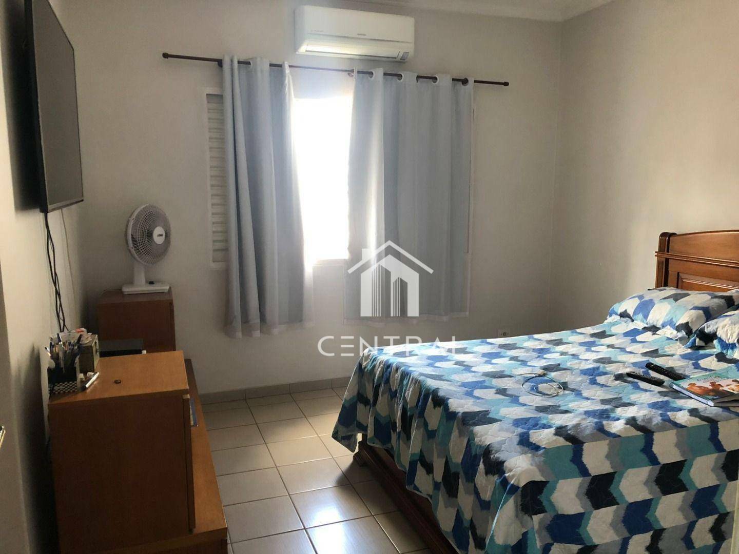 Sobrado à venda com 4 quartos, 244m² - Foto 10