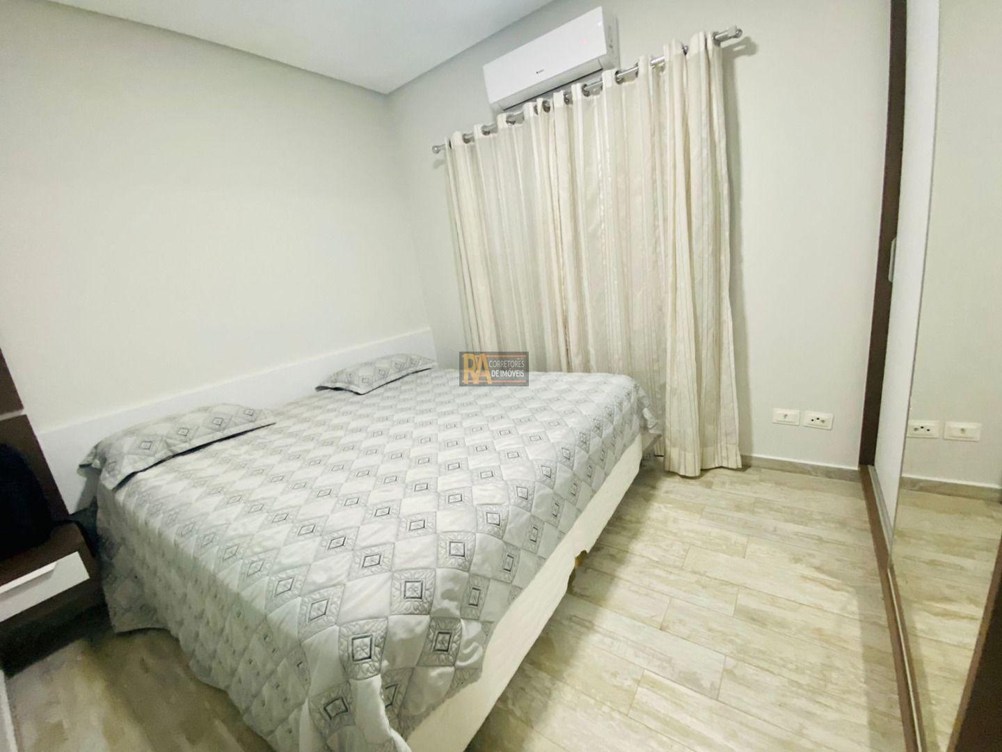 Casa à venda com 3 quartos, 300m² - Foto 18