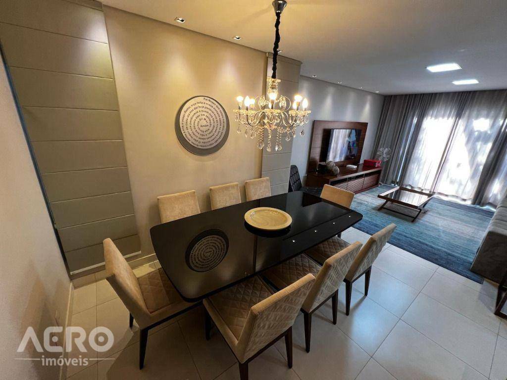 Casa à venda com 3 quartos, 215m² - Foto 6