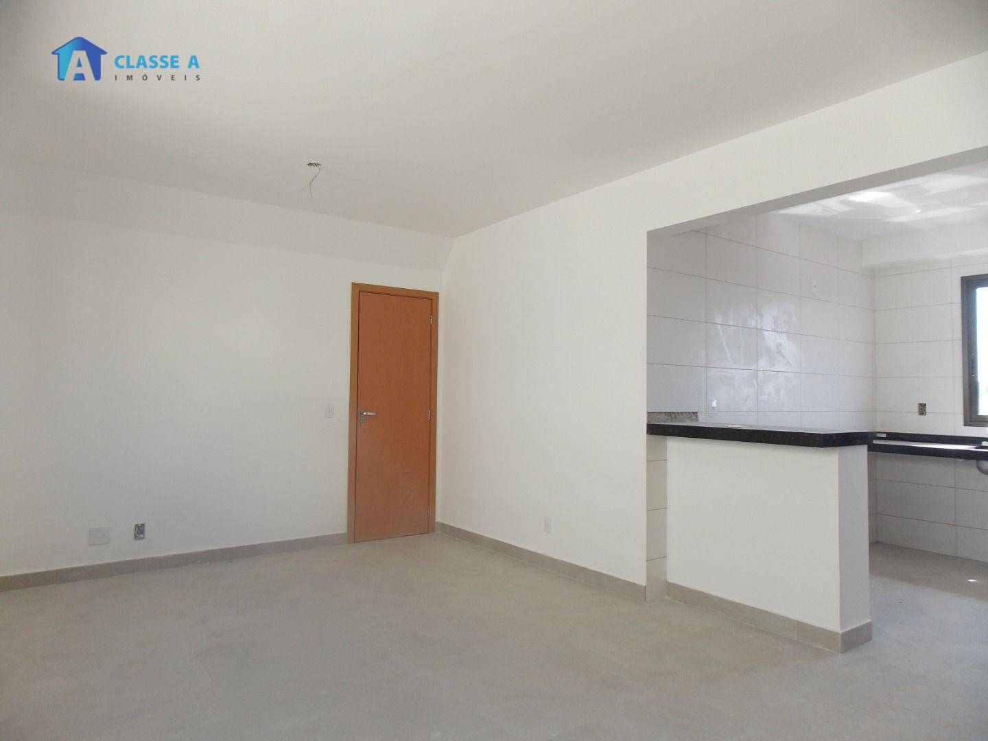 Apartamento à venda com 3 quartos, 92m² - Foto 1