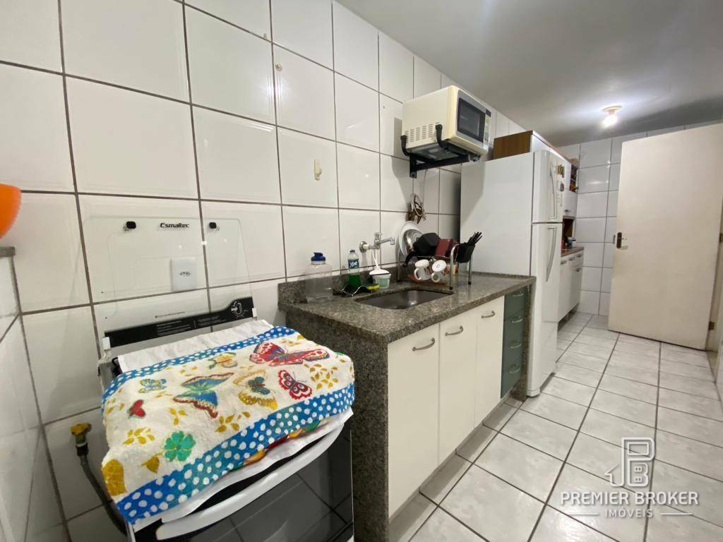 Apartamento à venda com 2 quartos, 67m² - Foto 6