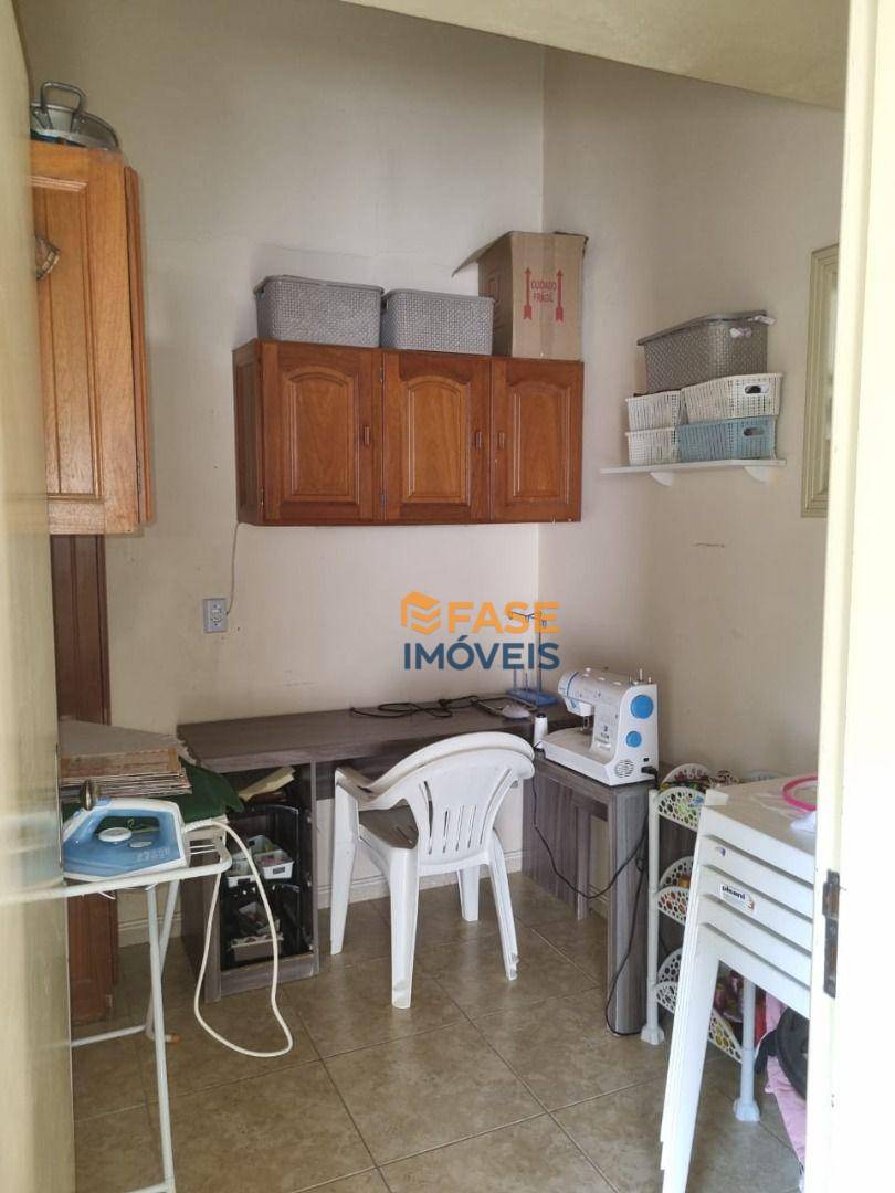 Casa à venda com 4 quartos, 290m² - Foto 22