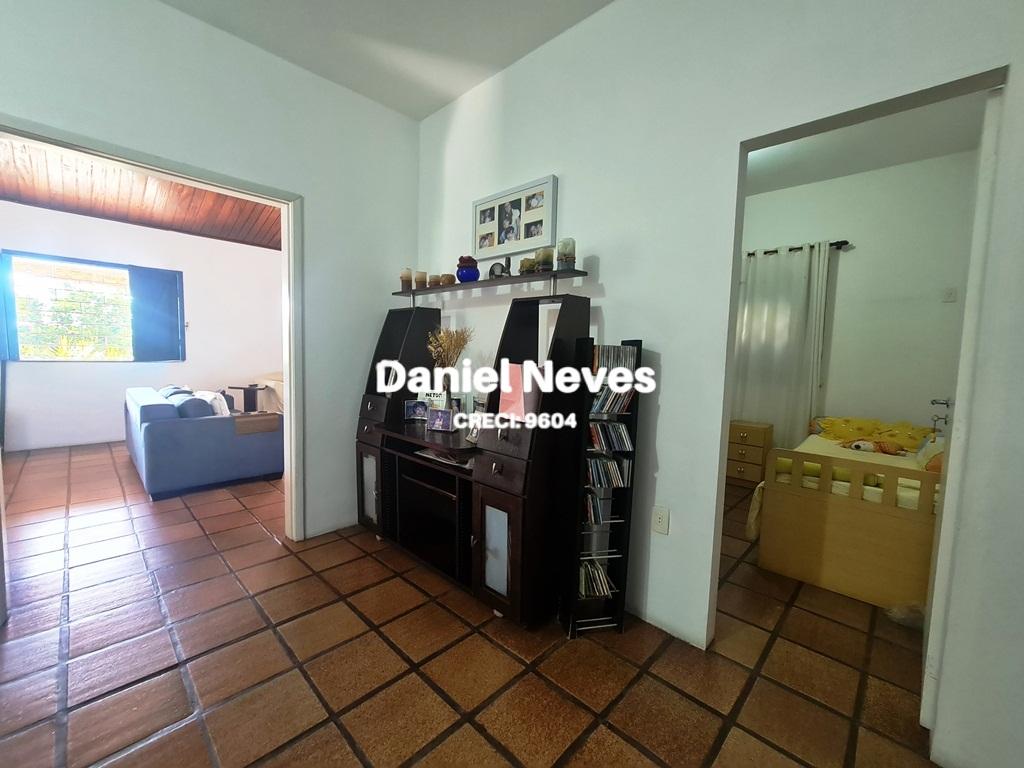 Casa à venda com 4 quartos, 380m² - Foto 9