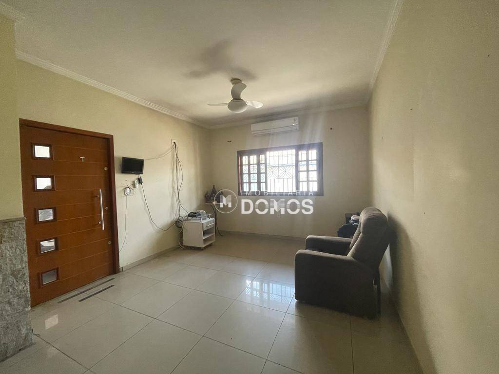 Casa à venda com 3 quartos, 200m² - Foto 24