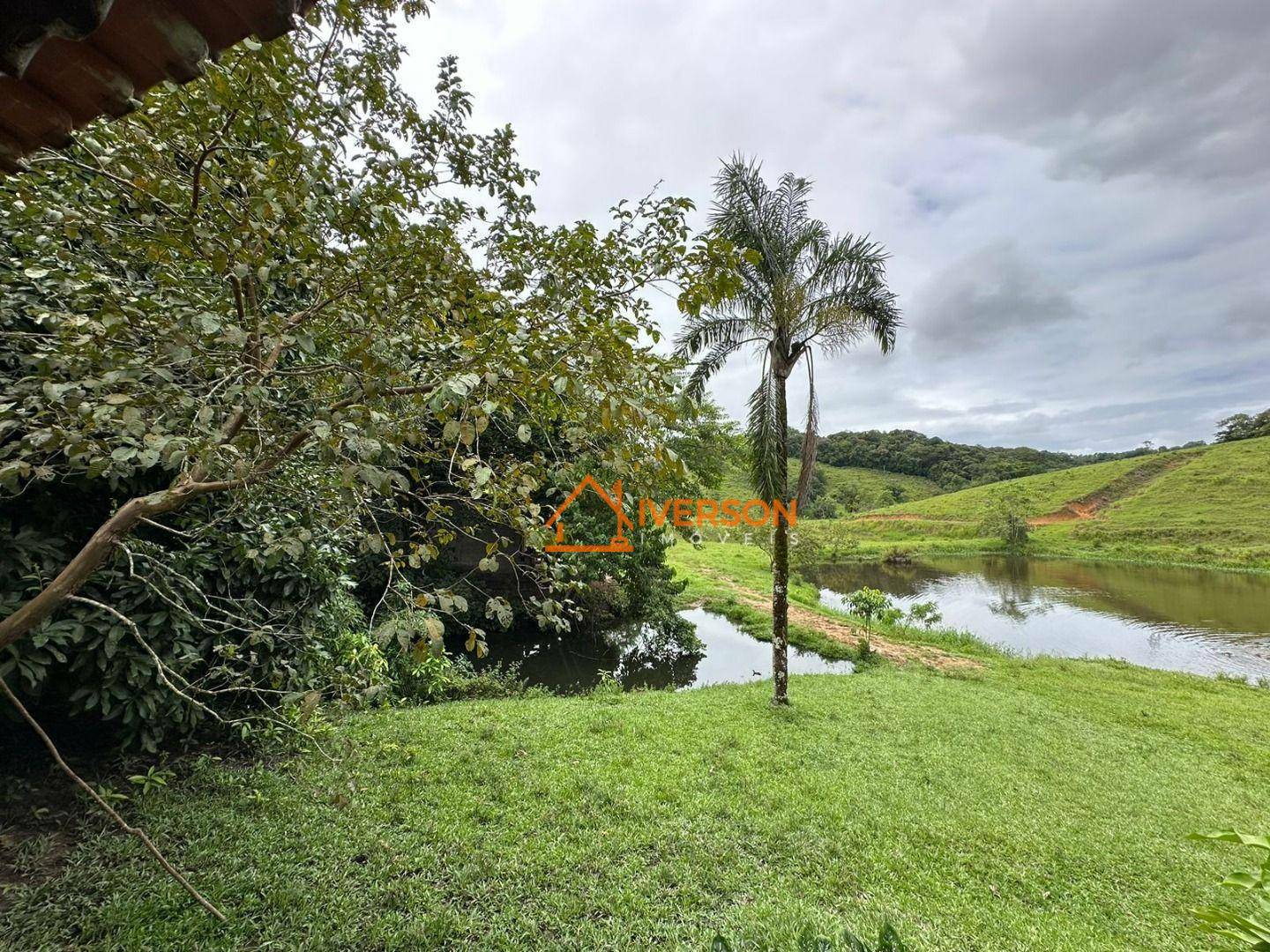 Sítio à venda com 3 quartos, 200m² - Foto 25