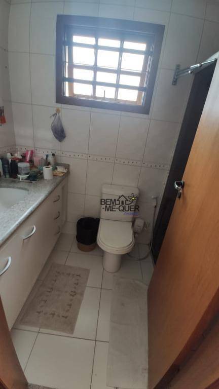 Sobrado à venda com 3 quartos, 220m² - Foto 28