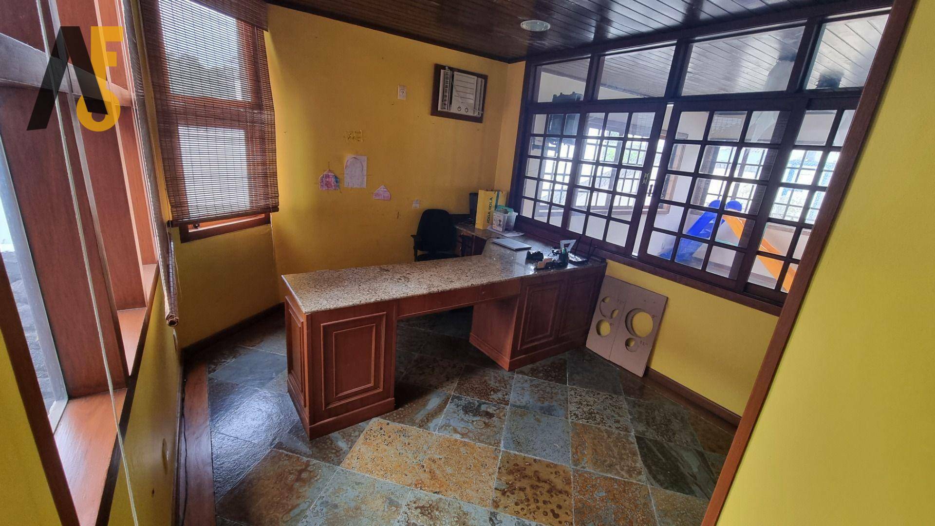 Casa de Condomínio à venda com 6 quartos, 391m² - Foto 46