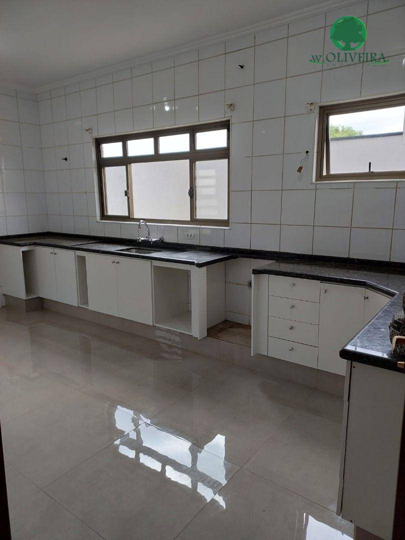 Sobrado à venda com 3 quartos, 213m² - Foto 12