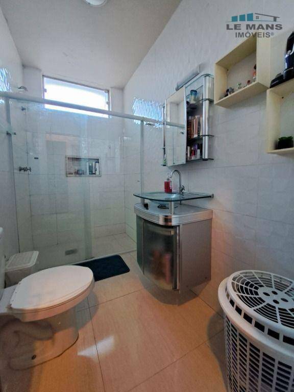 Casa à venda com 3 quartos, 99m² - Foto 11