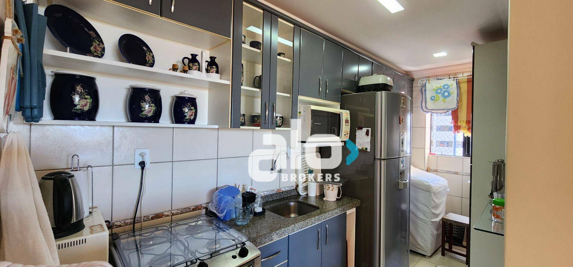 Apartamento à venda com 2 quartos, 67m² - Foto 13