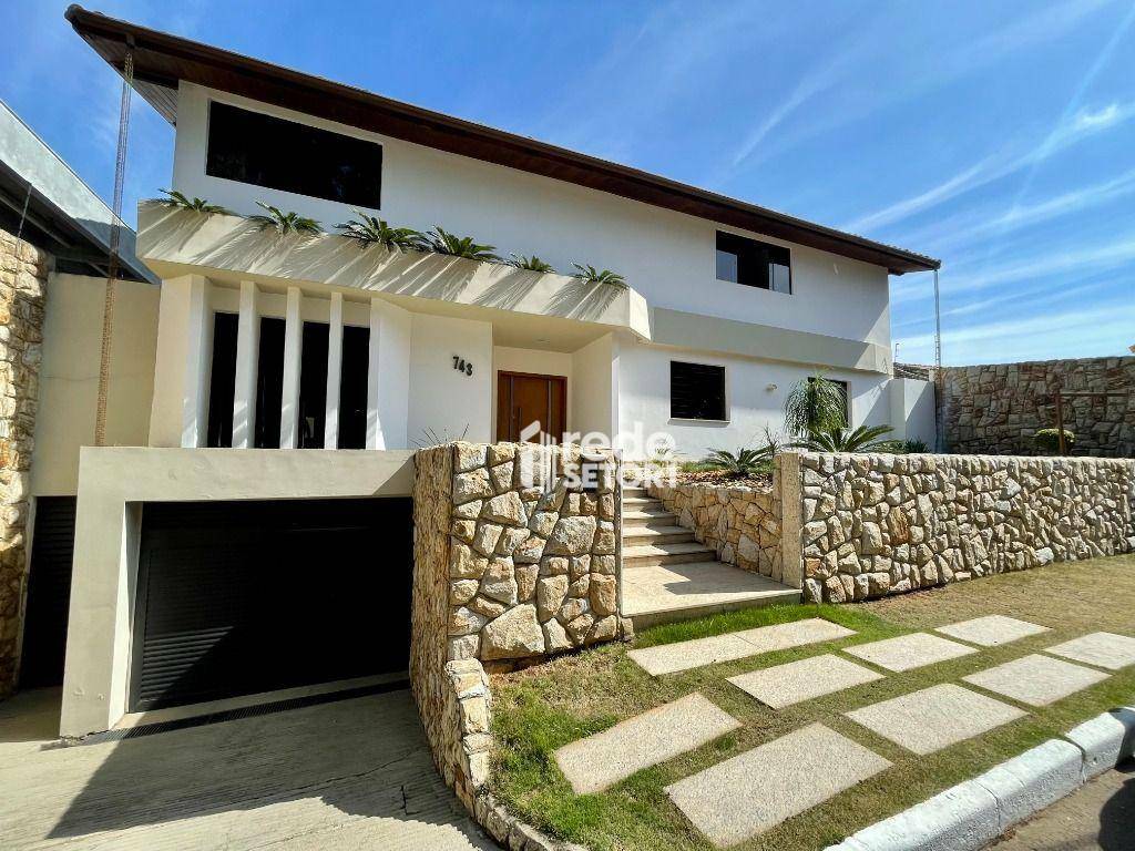 Casa de Condomínio à venda com 5 quartos, 650m² - Foto 2