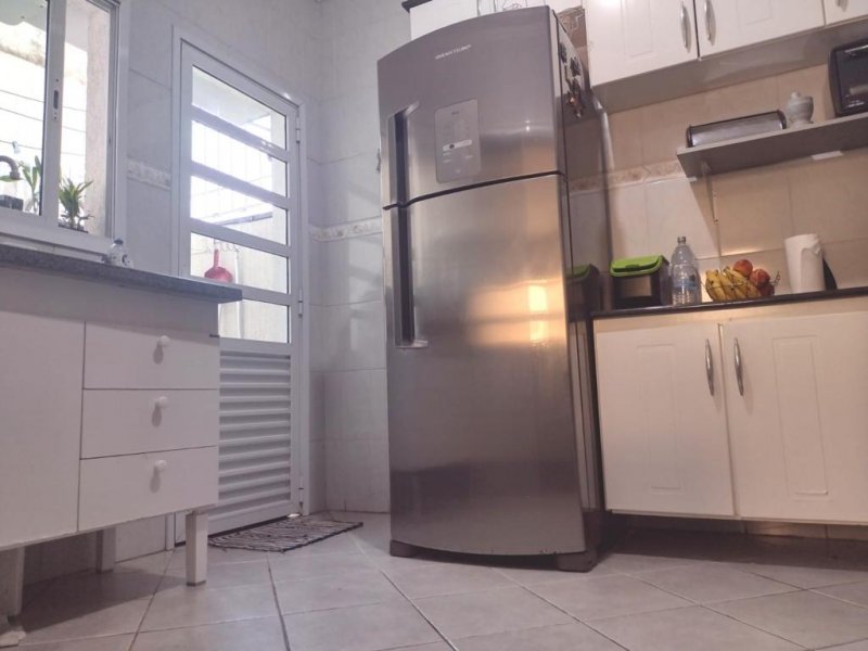 Sobrado à venda com 2 quartos, 70m² - Foto 8