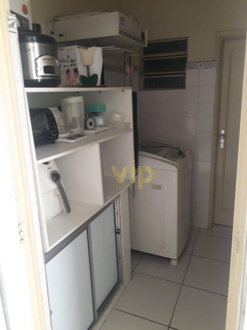 Casa à venda com 6 quartos, 199m² - Foto 19