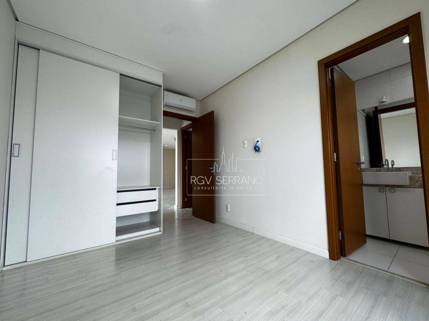 Apartamento para alugar com 3 quartos, 140m² - Foto 23