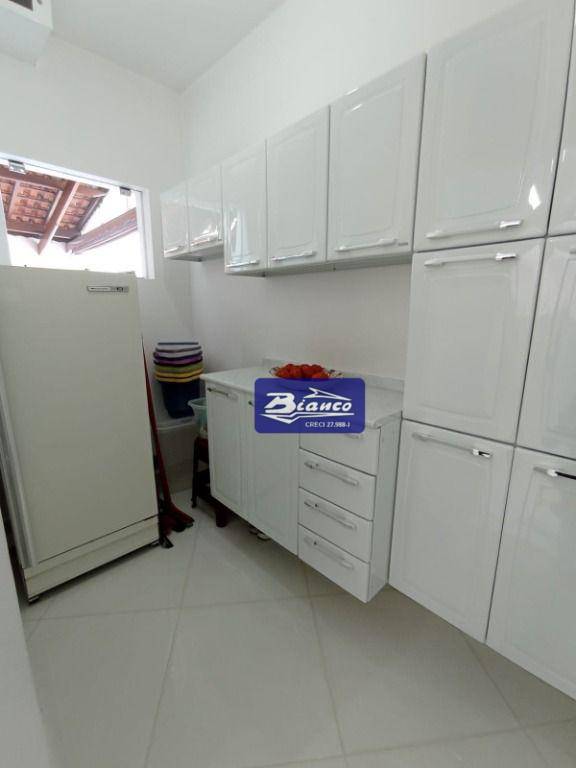 Casa à venda com 3 quartos, 261m² - Foto 24