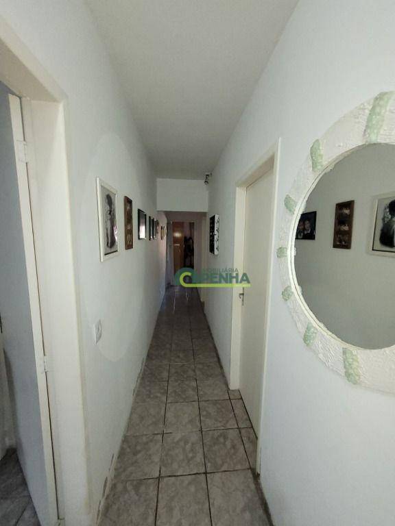 Casa à venda com 5 quartos, 130m² - Foto 19