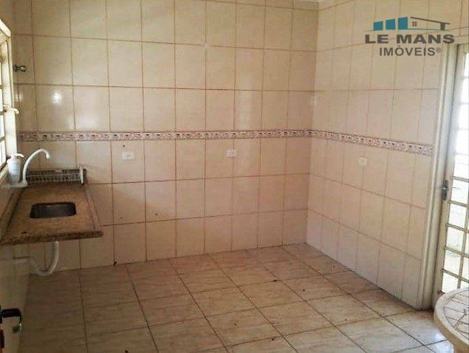 Apartamento à venda com 3 quartos, 95m² - Foto 11