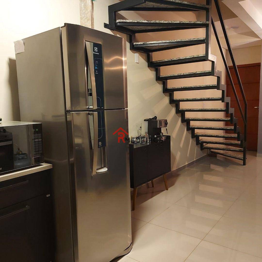 Casa à venda com 2 quartos, 100m² - Foto 12