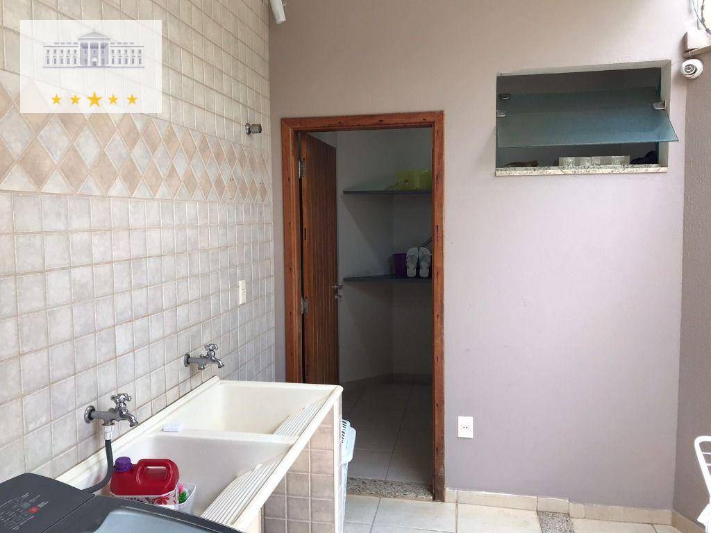 Casa à venda com 3 quartos, 351m² - Foto 13