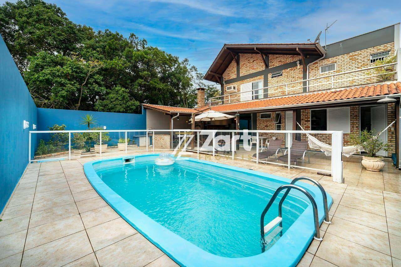 Casa à venda com 3 quartos, 283m² - Foto 5