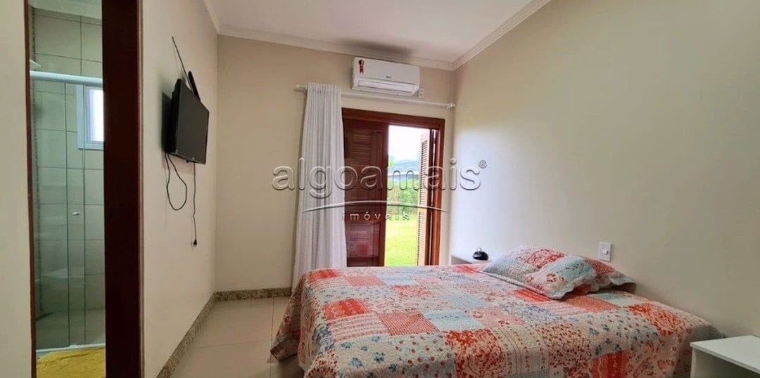 Casa de Condomínio à venda com 4 quartos, 230m² - Foto 14