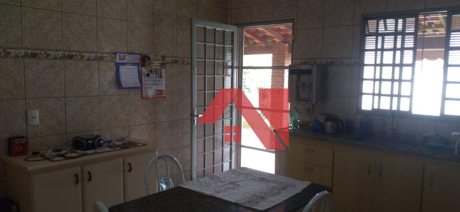 Chácara à venda com 3 quartos, 180m² - Foto 10