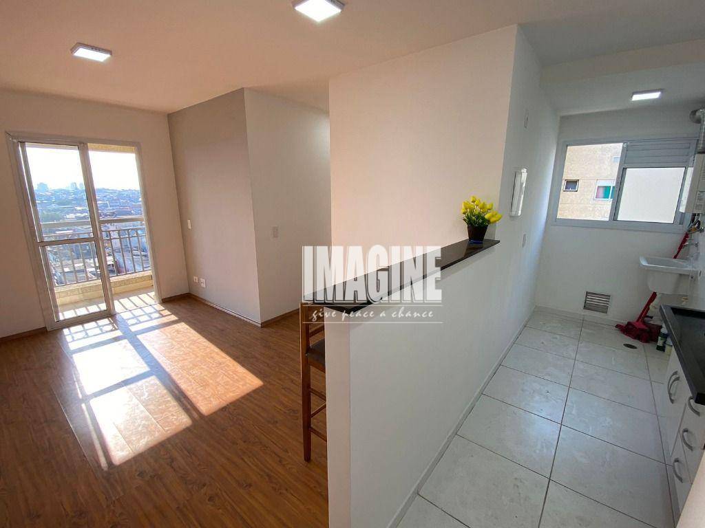 Apartamento à venda com 2 quartos, 45m² - Foto 3