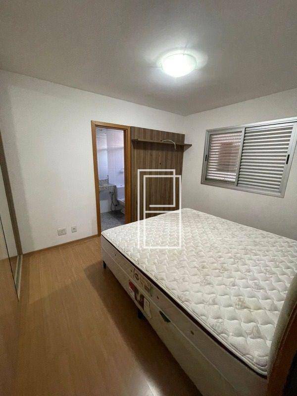 Apartamento à venda com 4 quartos, 140m² - Foto 15