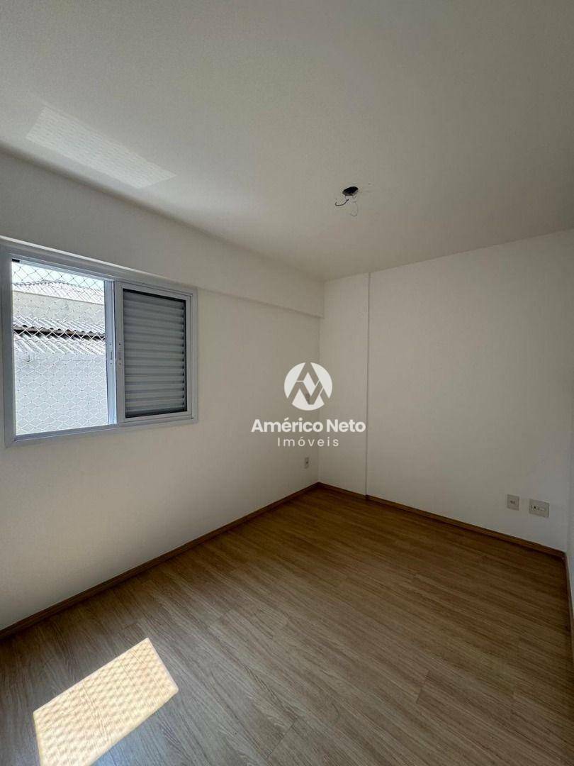 Apartamento à venda com 2 quartos, 67m² - Foto 12